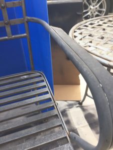 Easy and Cheap DIY Patio Furniture Update Using Spray Paint